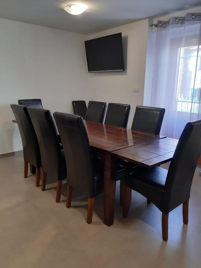Apartment Ana *