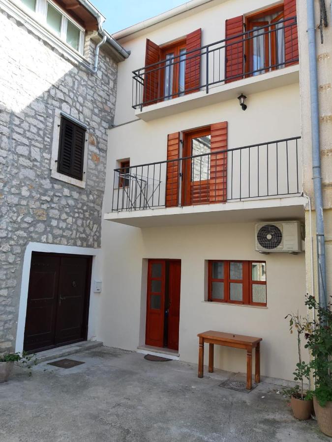 Apartment Ana